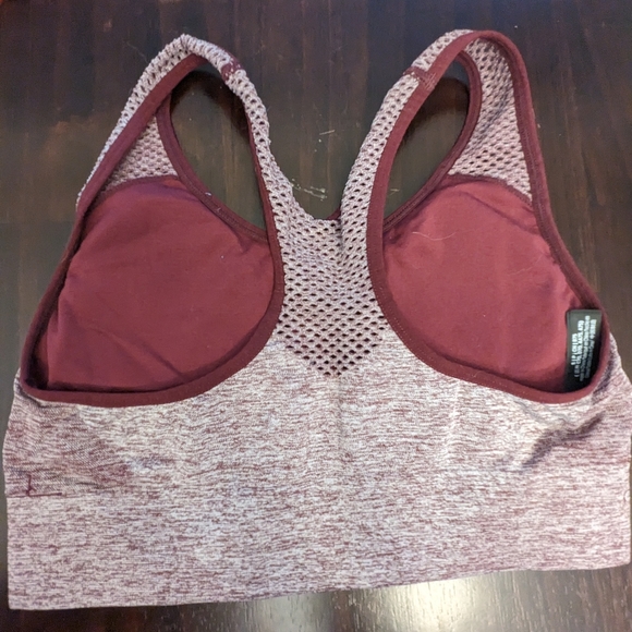 4 Small Sports Bras - Picture 5 of 10